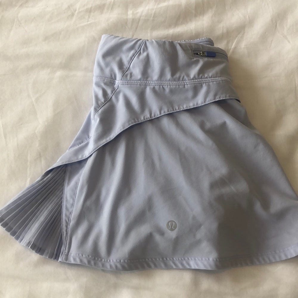 Lululemon Pleated Skirt Size 6 Reg in Periwinkle